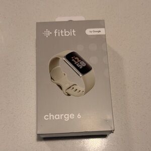 fitbit Charge 6 in Sandstone